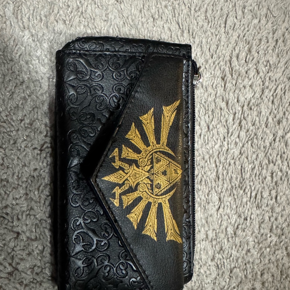 Legend of Zelda black wallet